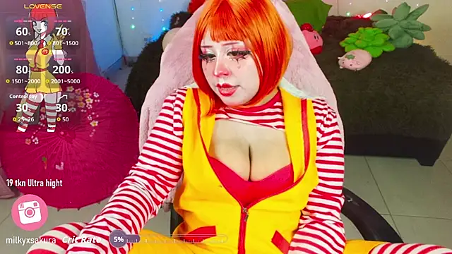 MilkyXSakura live sex cam