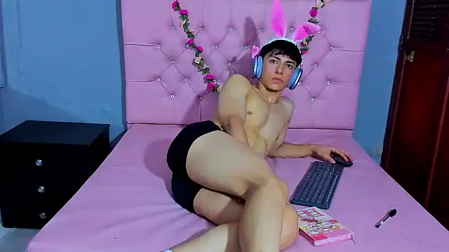 ElanGiraldo live sex cam
