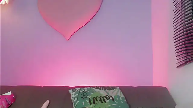 mishel_hott's cam snapshot