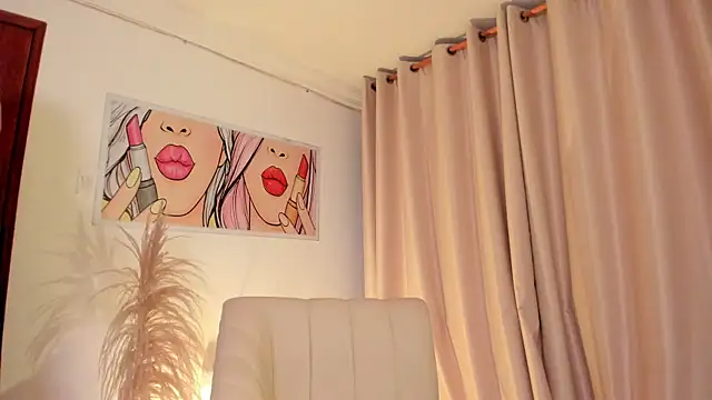 SkiinnyAna live sex cam