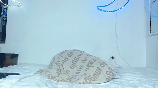 Adam_hard_ live sex cam