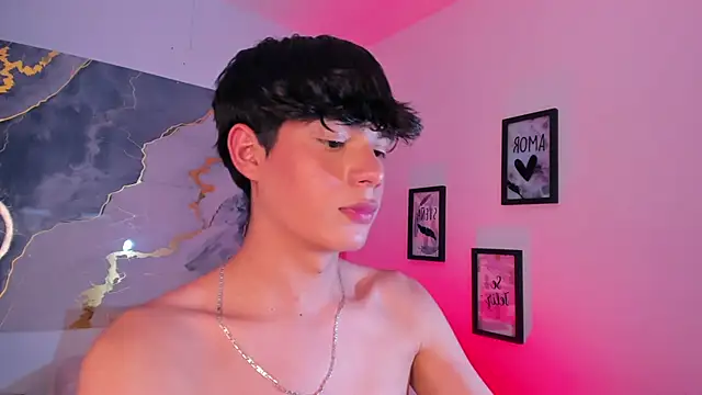 Isaac_Kurtt live sex cam