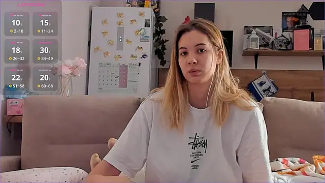 Girl_alone_home's cam snapshot