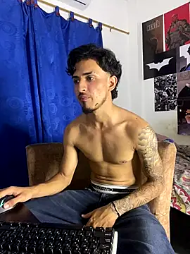 Kriss_Edwards's cam snapshot