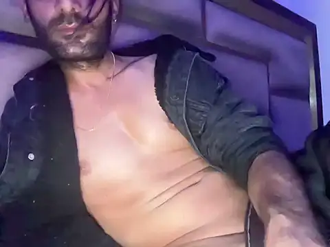 LustyDuoSecrets's cam snapshot