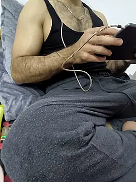 yazin19's cam snapshot