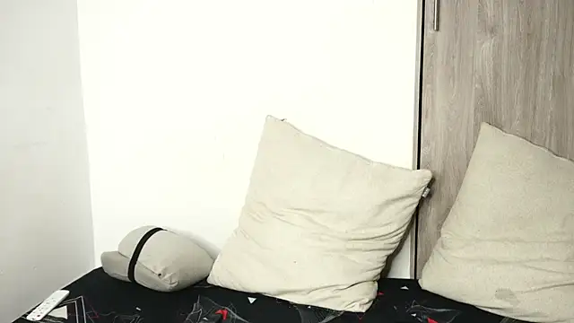 bonyclyde2203 live sex cam