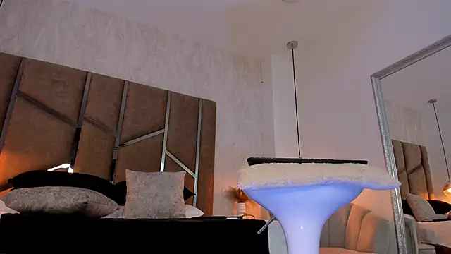 Martinaa_Jones_'s cam snapshot