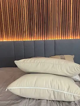 EmiilyAdams_'s cam snapshot