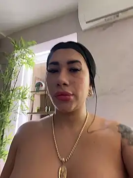 kiim_taaylor live sex cam