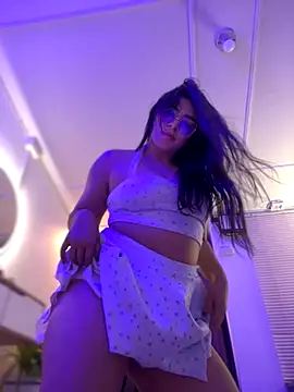 Lia_flowers live sex cam