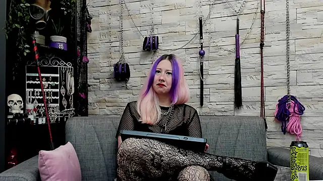 CruelMistress's cam snapshot