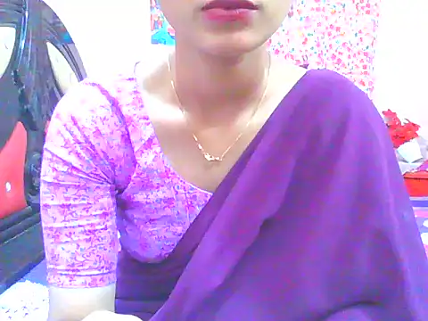 Silver_Queen07's cam snapshot