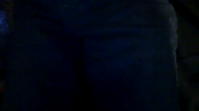 luke_thighwalker2469's cam snapshot