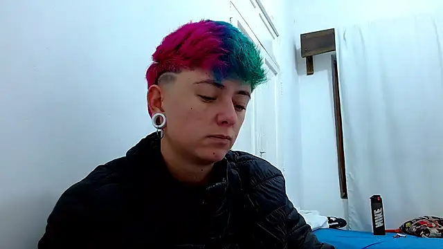 tomboyblue live sex cam