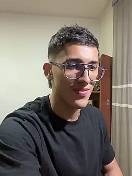 SalvadorFit live sex cam