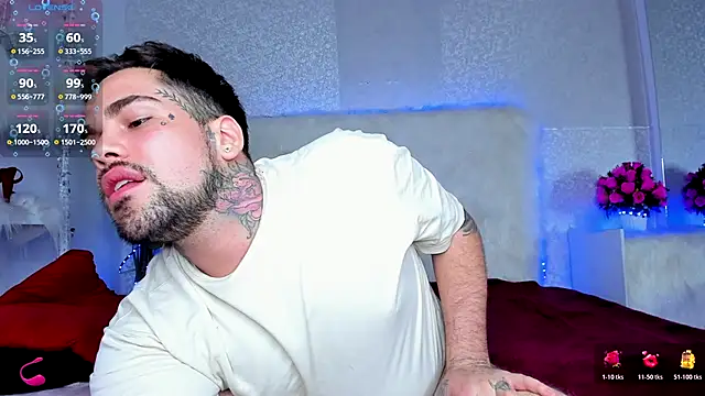 Littlepearl23 live sex cam