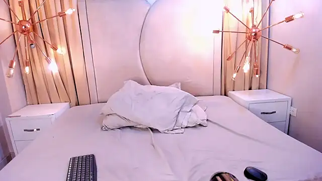 rubyrouge__ live sex cam