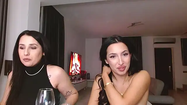 Gabrielaaxxx live sex cam