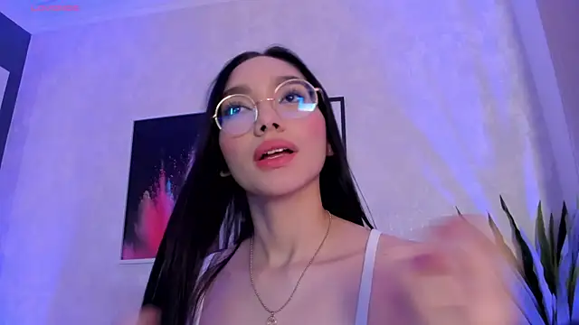 Keira_Corleone live sex cam