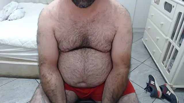 MysterBearMG live sex cam