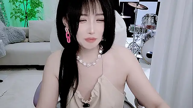 Evangelin-e live sex cam