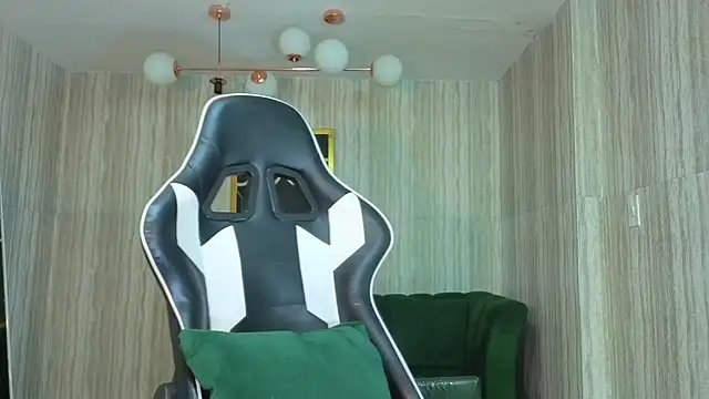 clementine_t live sex cam