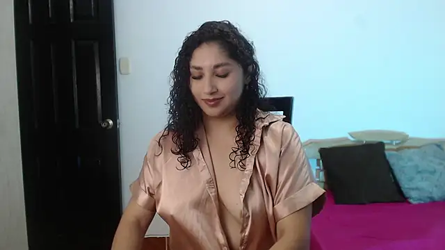 Gia_Dior live sex cam