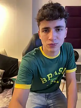 AdrianRinaldi live sex cam