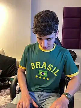 AdrianRinaldi live sex cam