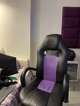 AdrianRinaldi live sex cam