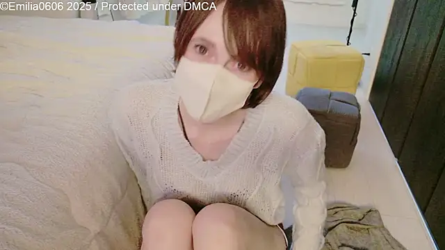 Emilia0606 live sex cam