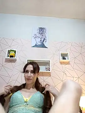 Irresistible24 live sex cam