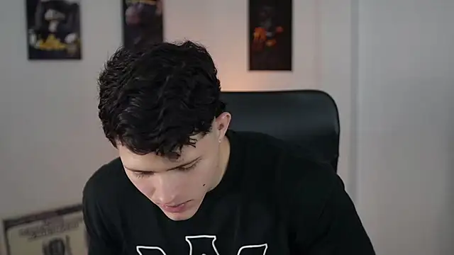 Hazzan_Velez live sex cam