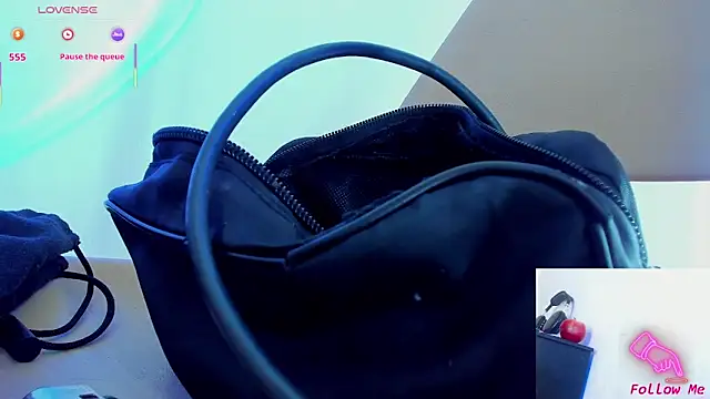 Piggy_Eddy live sex cam