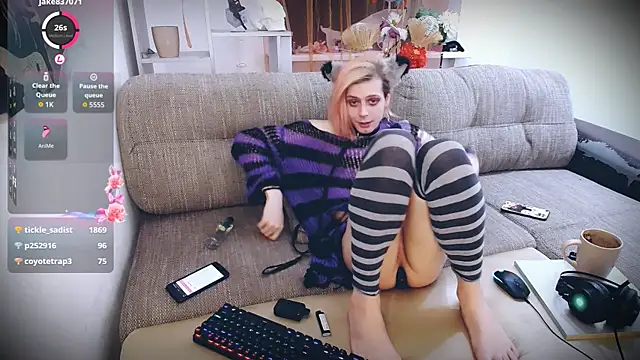 Littlepinkcat live sex cam