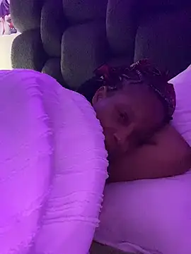 Diamondpussy97 live sex cam