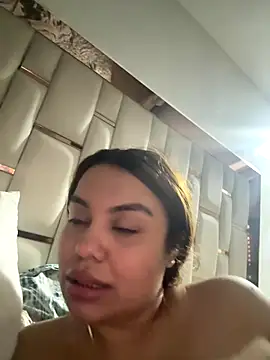 valeria2019hot live sex cam