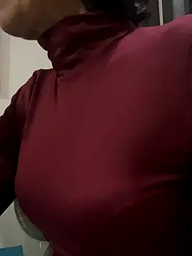 MireyaTorresGu live sex cam