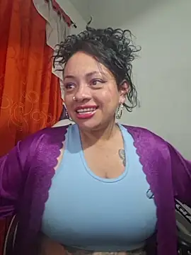 lore_strip live sex cam