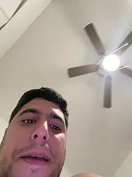 elwhite1996 live sex cam