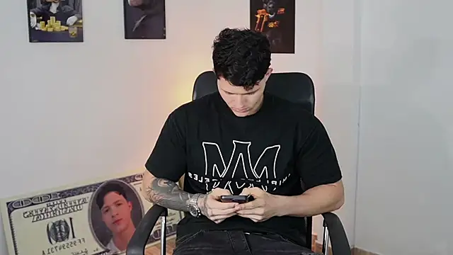 Hazzan_Velez live sex cam