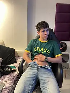 AdrianRinaldi live sex cam