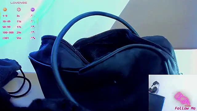 Piggy_Eddy live sex cam