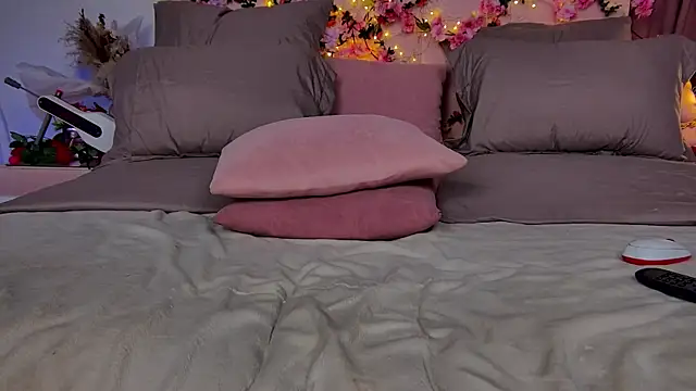 Cosmic_Sia live sex cam