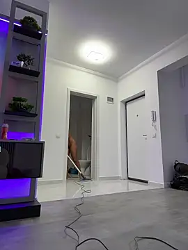 KirstieVegas live sex cam