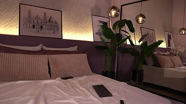 ElleDiane's cam snapshot