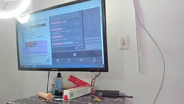 twerkgirl-coral's cam snapshot