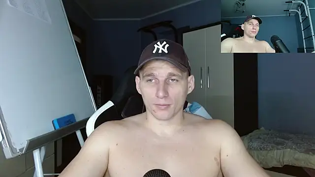 Poliglotjoe1's cam snapshot