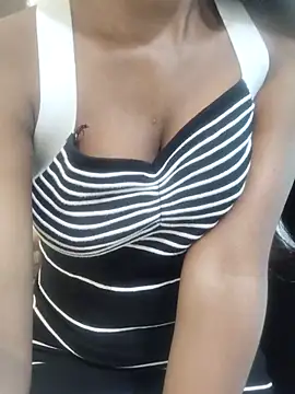 Simran_0011's cam snapshot